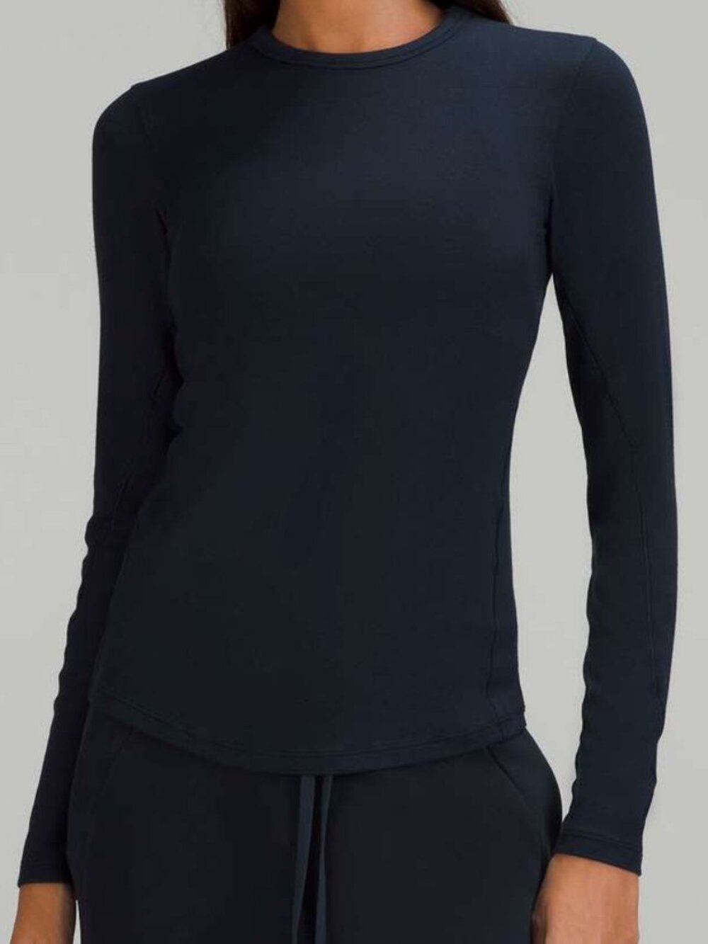 Lululemon NWT Navy Hold Tight Long-Sleeve Shirt size 6